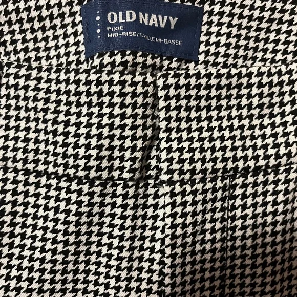 Old Navy Size 4 Houndstooth Mid-Rise. Ankle Length Pants - Picture 6 of 7